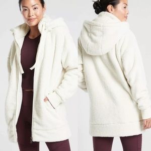 NWT Athleta Tugga Long Sherpa Jack // Ivory